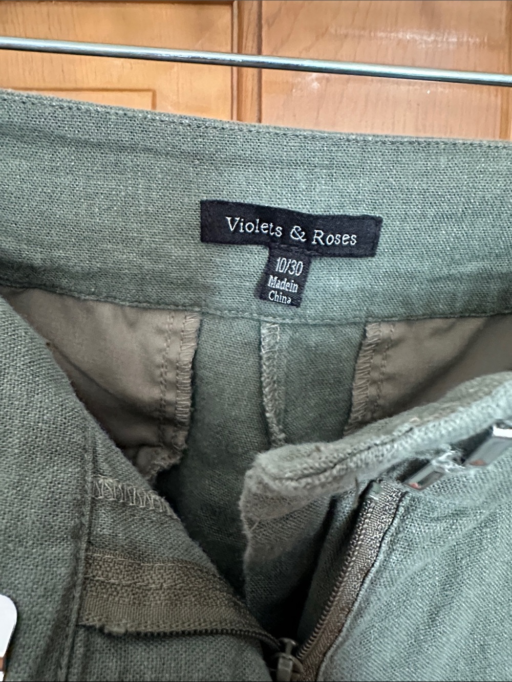 Violet & Roses green pants - Picture 3 of 4